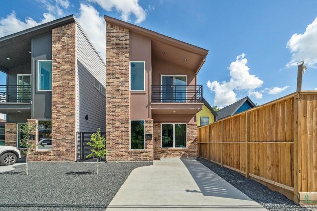 207 E 38th Street A, Houston, TX 77018