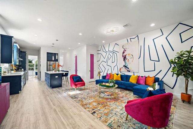 207 E 38th Street A, Houston, TX 77018