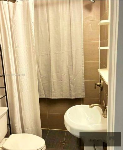 124 Mendoza Ave 1A, Coral Gables, FL 33134