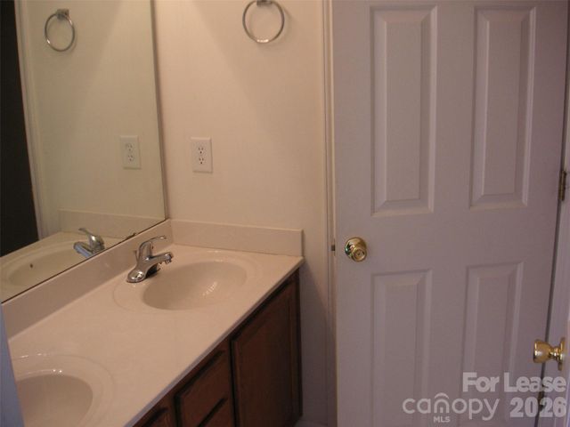 1005 Karendale Avenue, Charlotte, NC 28208