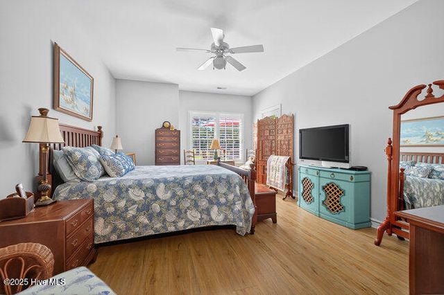 114 N Shore Drive, Sneads Ferry, NC 28460