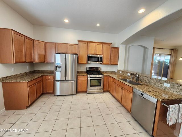 995 W Waxleaf Place, Oro Valley, AZ 85737