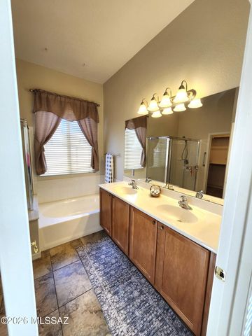 995 W Waxleaf Place, Oro Valley, AZ 85737