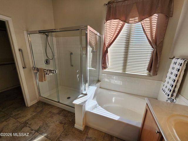 995 W Waxleaf Place, Oro Valley, AZ 85737