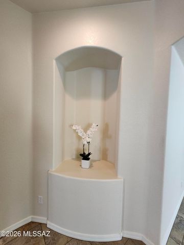 995 W Waxleaf Place, Oro Valley, AZ 85737