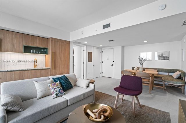 159 NE 6th St 3101, Miami, FL 33132