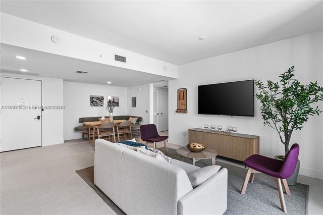 159 NE 6th St 3101, Miami, FL 33132