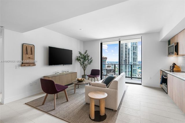 159 NE 6th St 3101, Miami, FL 33132