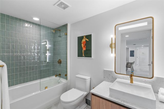 159 NE 6th St 3101, Miami, FL 33132