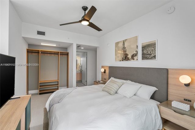 159 NE 6th St 3101, Miami, FL 33132