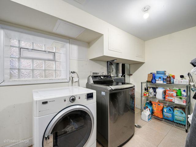 1038 Hayes Avenue, Oak Park, IL 60302