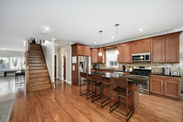 1038 Hayes Avenue, Oak Park, IL 60302