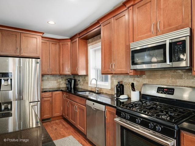 1038 Hayes Avenue, Oak Park, IL 60302