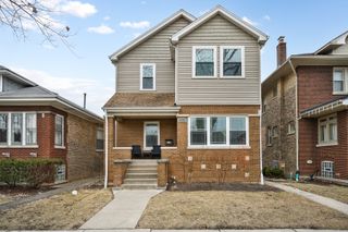 1038 Hayes Avenue, Oak Park, IL 60302