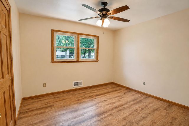 8904 Parrish Avenue, Highland, IN 46322