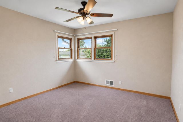 8904 Parrish Avenue, Highland, IN 46322