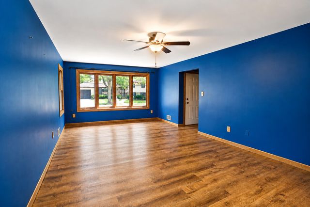 8904 Parrish Avenue, Highland, IN 46322