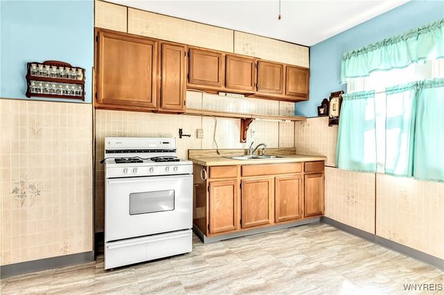 35 Kimmel Avenue, Buffalo, NY 14220