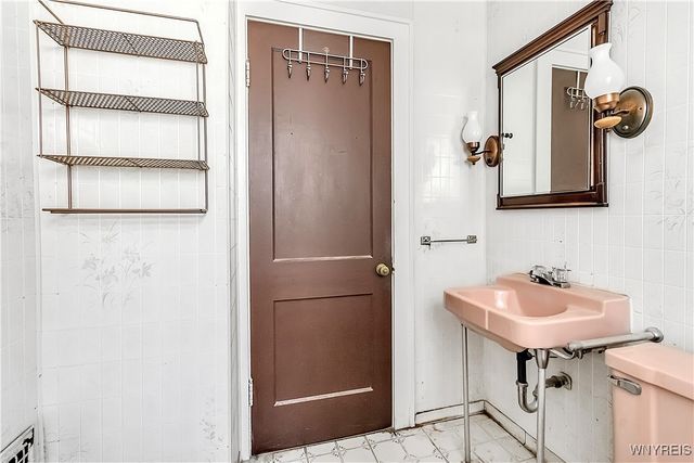 35 Kimmel Avenue, Buffalo, NY 14220