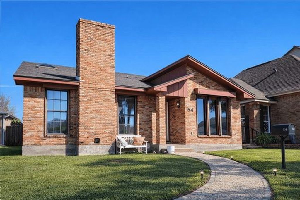 54 Campeche Circle, Galveston, TX 77554
