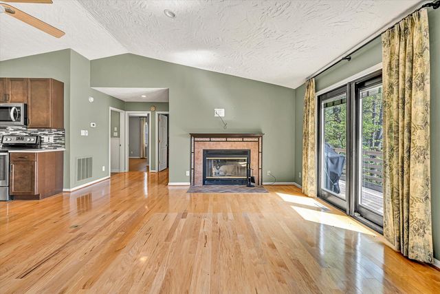 259 Brooks Point LN, Union Hall, VA 24176