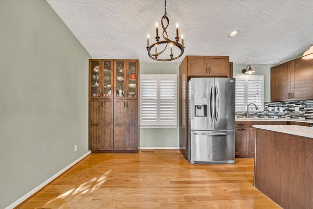 259 Brooks Point LN, Union Hall, VA 24176