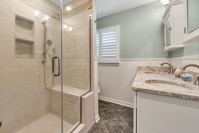 259 Brooks Point LN, Union Hall, VA 24176