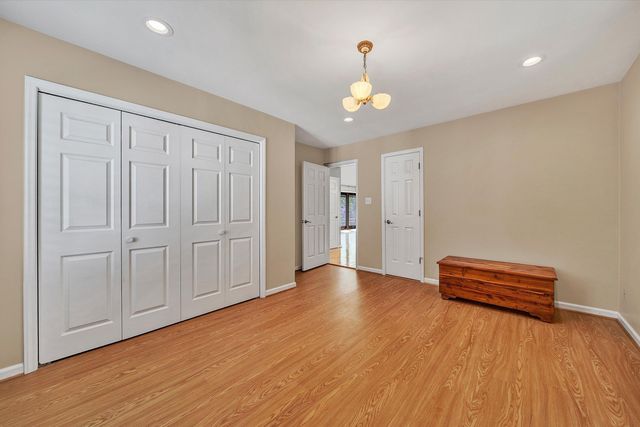 259 Brooks Point LN, Union Hall, VA 24176