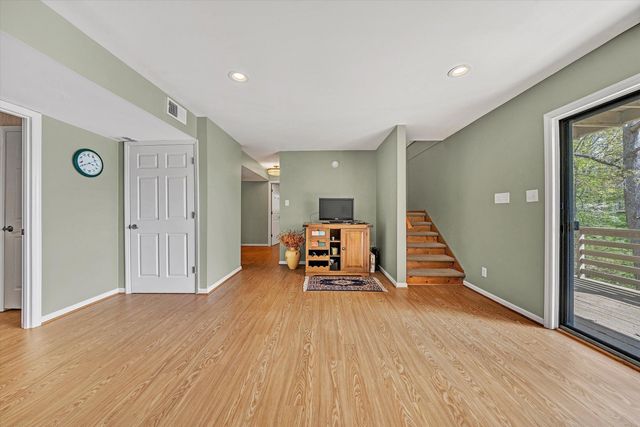 259 Brooks Point LN, Union Hall, VA 24176