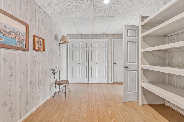 259 Brooks Point LN, Union Hall, VA 24176