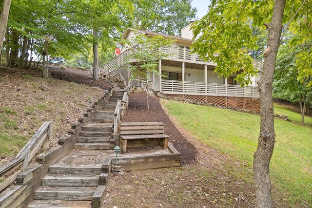 259 Brooks Point LN, Union Hall, VA 24176