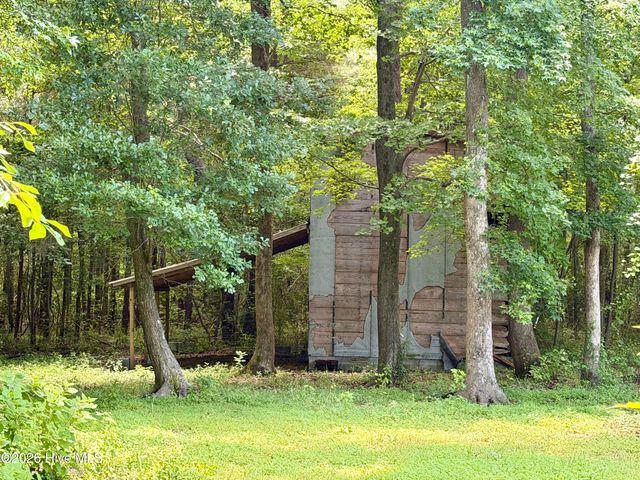 101 Nevil Creek Road, Blounts Creek, NC 27814