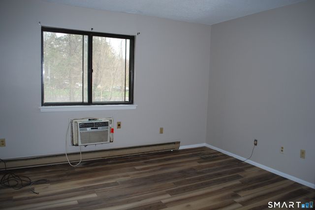 243 Sterling Village 243, Meriden, CT 06450