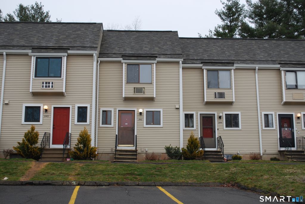 243 Sterling Village 243, Meriden, CT 06450