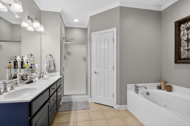 5518 Village Trace, Benton, AR 72015
