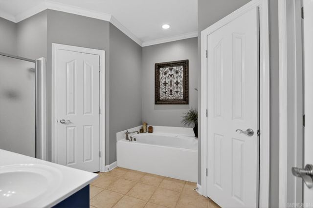 5518 Village Trace, Benton, AR 72015