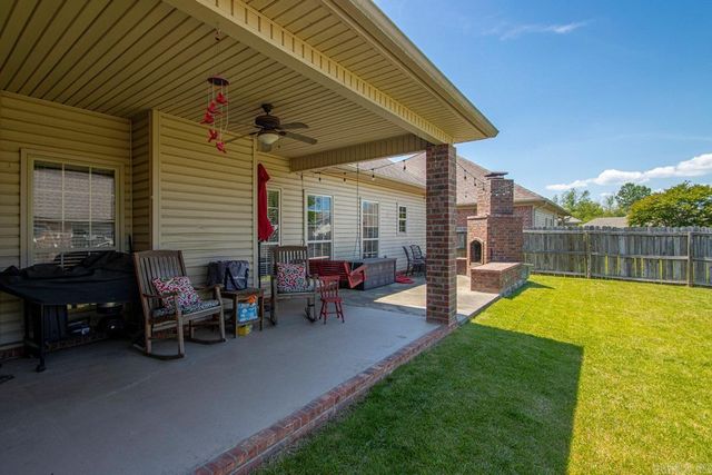 5518 Village Trace, Benton, AR 72015