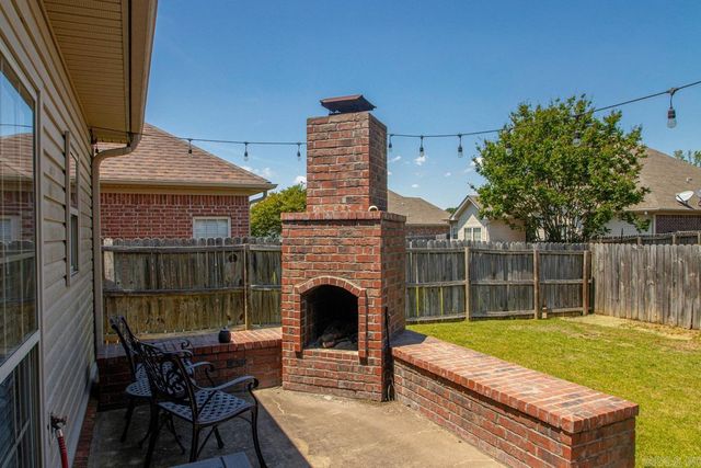 5518 Village Trace, Benton, AR 72015