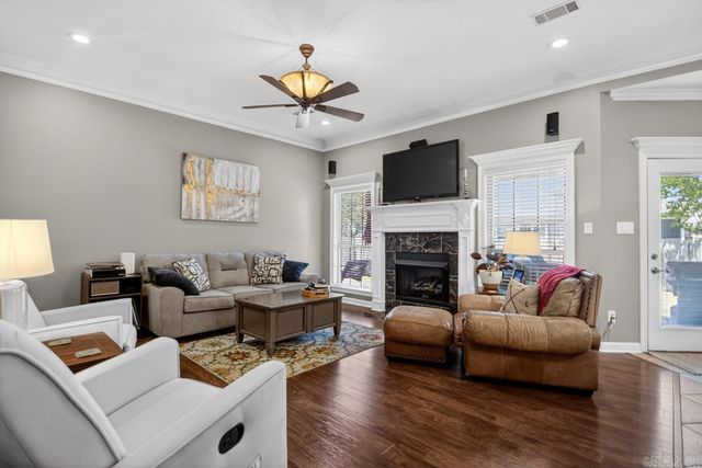 5518 Village Trace, Benton, AR 72015