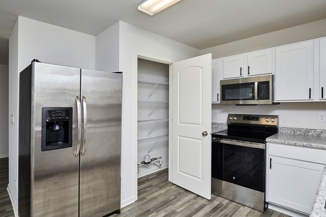 2206 Sunflower Street, Perry, IA 50220