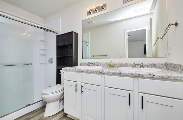 2206 Sunflower Street, Perry, IA 50220