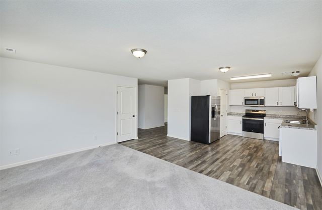 2206 Sunflower Street, Perry, IA 50220