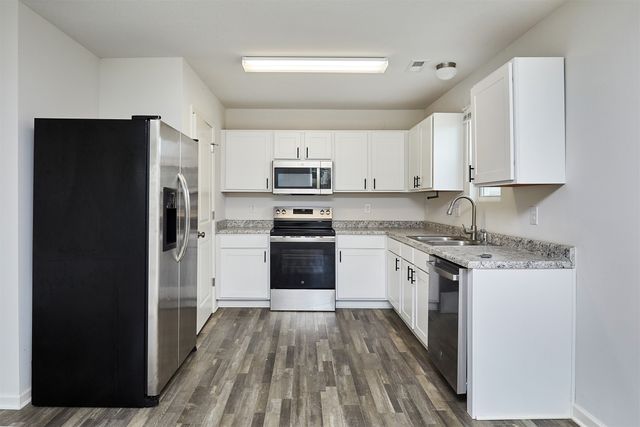 2206 Sunflower Street, Perry, IA 50220