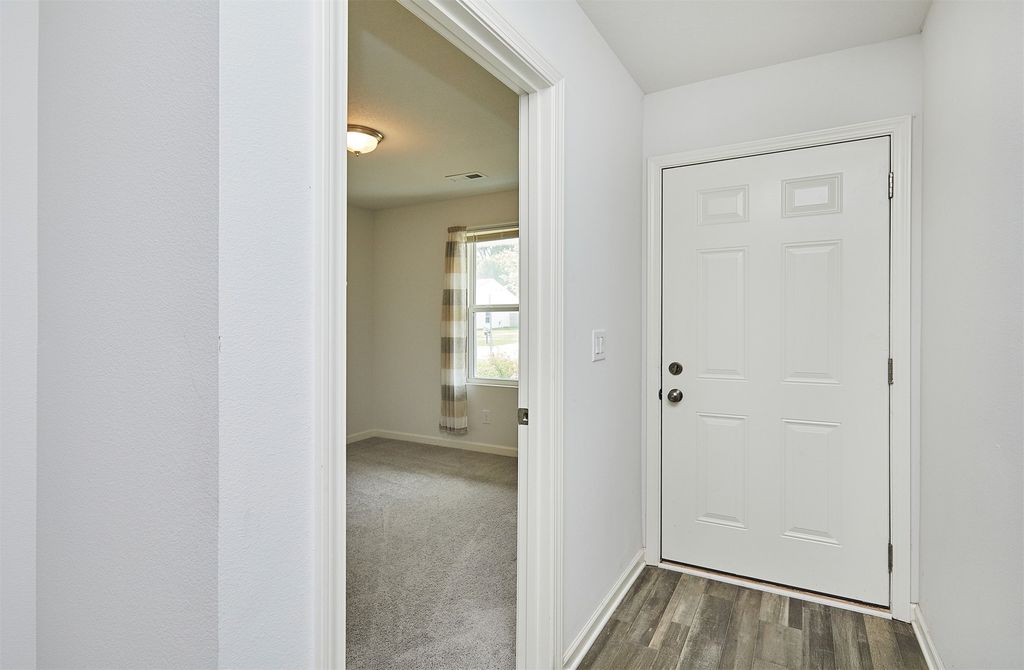 2206 Sunflower Street, Perry, IA 50220