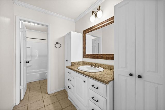 7835 Bateman Lane 7835, Houston, TX 77088