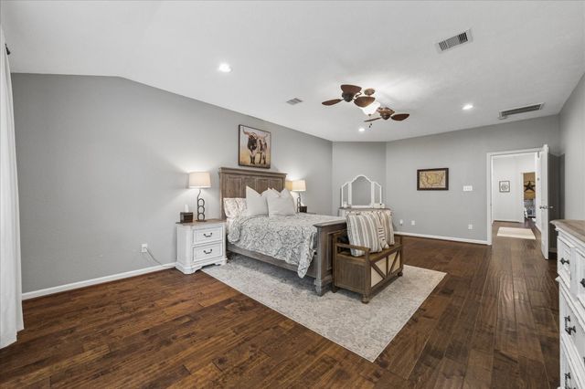 606 Kyle Street, Sugar Land, TX 77478