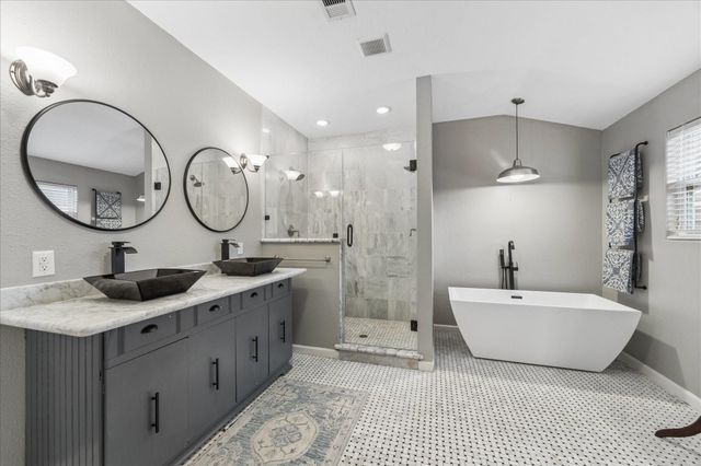 606 Kyle Street, Sugar Land, TX 77478