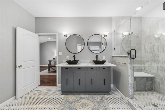 606 Kyle Street, Sugar Land, TX 77478