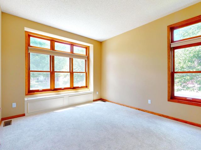 8658 Upland Lane N, Maple Grove, MN 55311