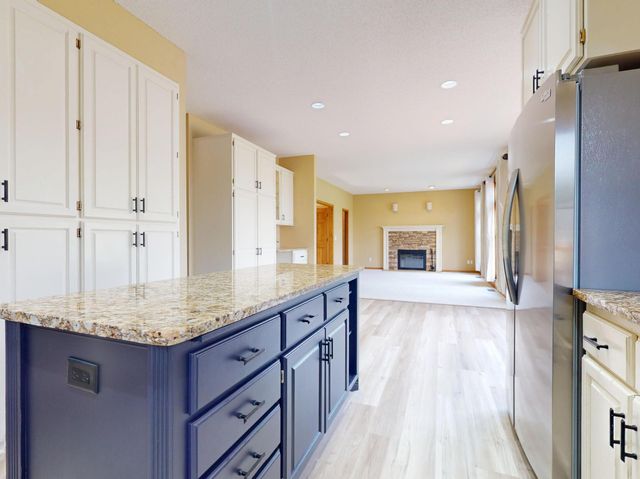 8658 Upland Lane N, Maple Grove, MN 55311